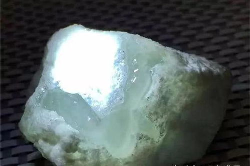 莫西沙与木那 翡翠原石两大传奇场口的魅力与抉择